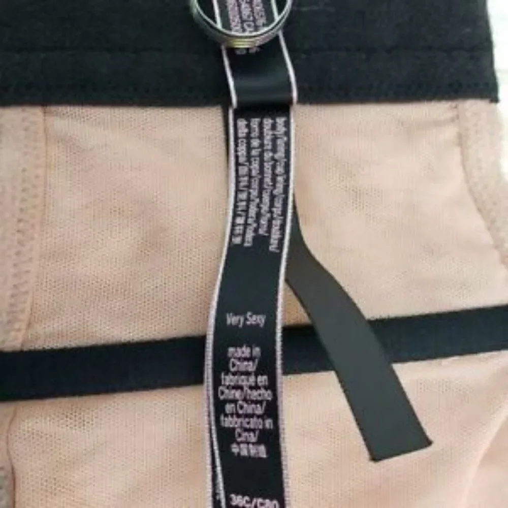 Victorias Secret tags 34 new